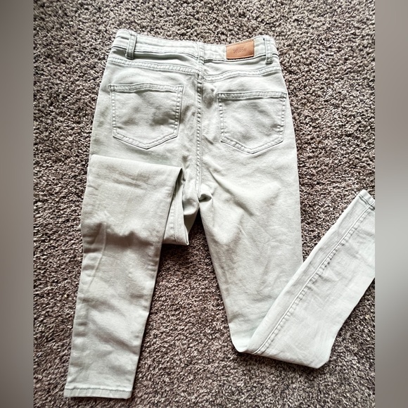 Kate Spade Saturday Jeans. - Picture 3 of 4